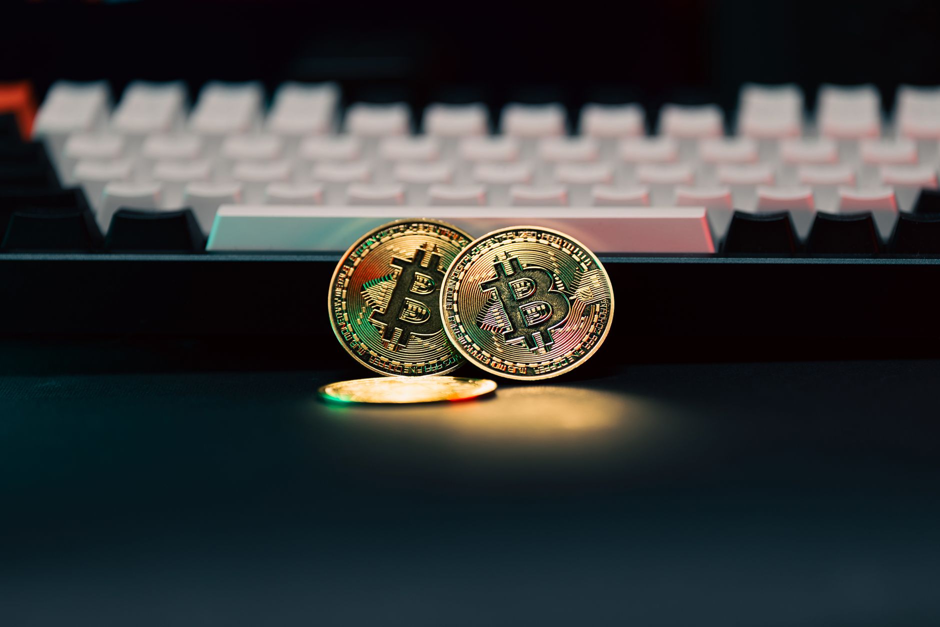 What Are Crypto Buy Sell Signals and How Do They Actually Work?