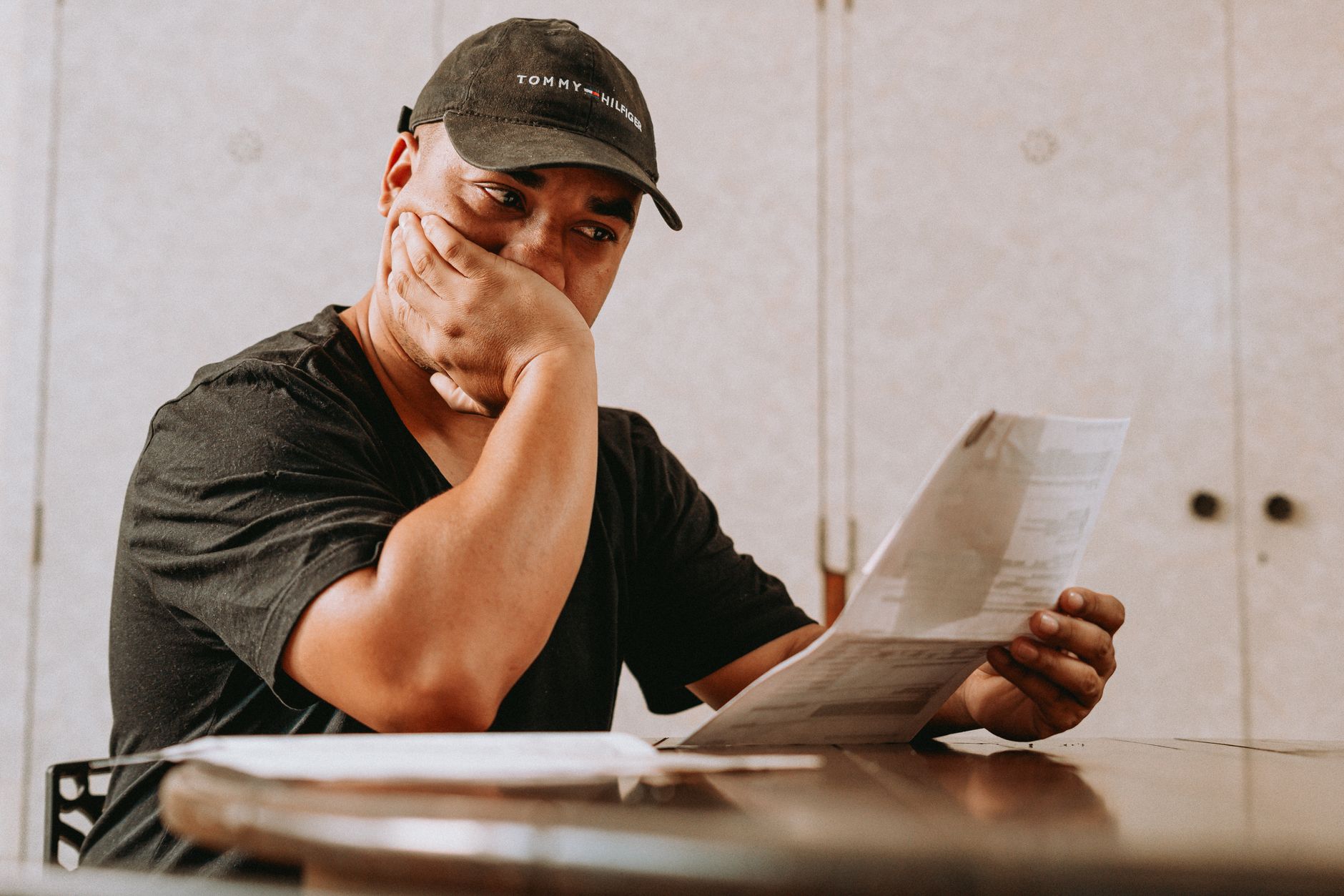 How to Read Trustpilot Reviews for Trading Signals Without Being Fooled